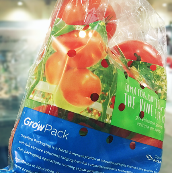 Rollo impreso de película de envoltura de flujo para tomates en la vid con el logotipo de Crawford Packaging